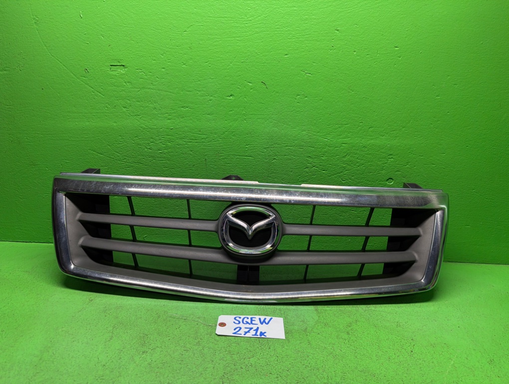 Решетка радиатора MAZDA BONGO FRIENDEE SGEW передняя (б/у)