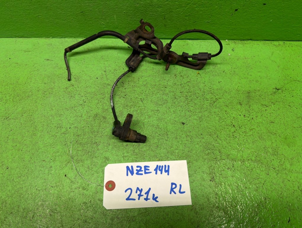 Датчик abs TOYOTA FIELDER NZE144 задний левый (б/у)