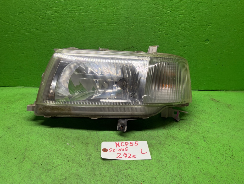 Фара TOYOTA PROBOX NCP55 передняя левая (б/у)