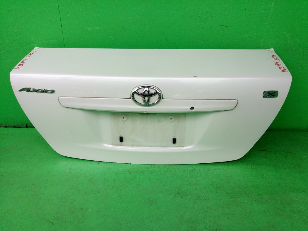 Крышка багажника TOYOTA COROLLA AXIO NZE144 (б/у)
