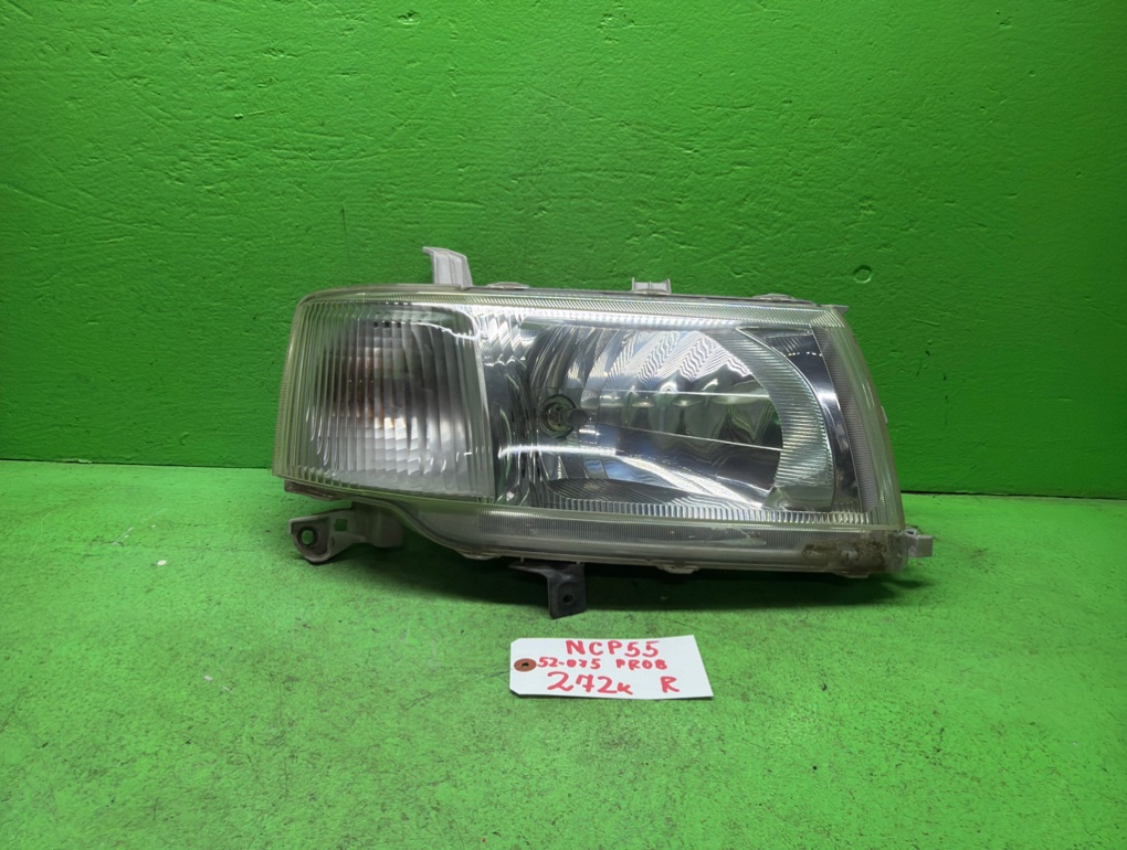 Фара TOYOTA PROBOX NCP55 передняя правая (б/у)
