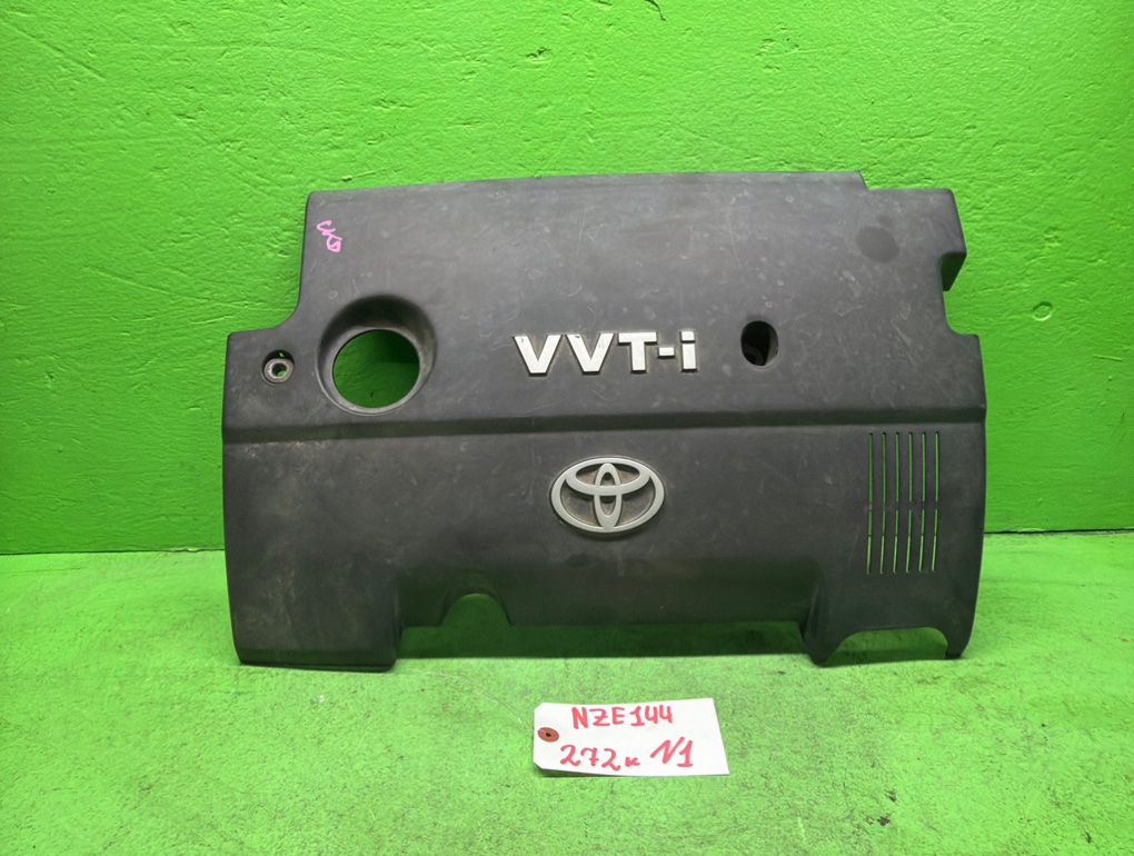 Пластиковая крышка на двс TOYOTA COROLLA FIELDER NZE144 (б/у) #1