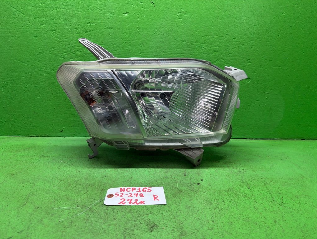 Фара TOYOTA PROBOX NCP165 передняя правая (б/у)