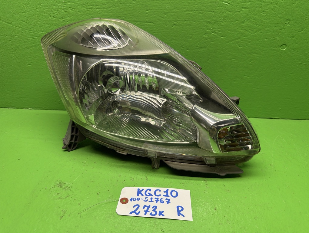 Фара TOYOTA PASSO KGC10 передняя правая (б/у)