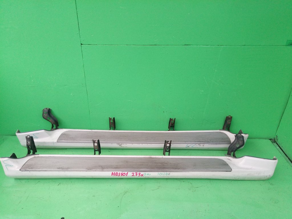 Подножки комплект TOYOTA LAND CRUISER HDJ101 (б/у)