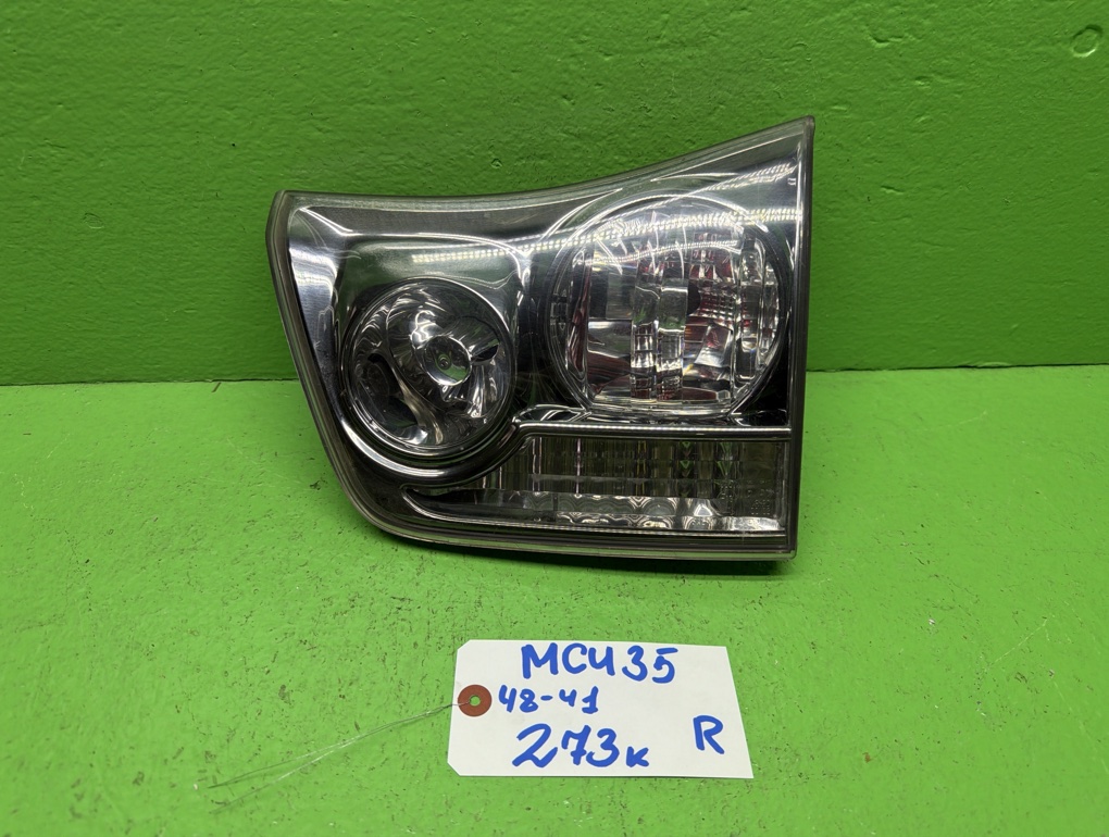 Вставка между стопов TOYOTA HARRIER MCU35 задняя правая (б/у)