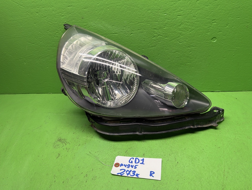 Фара HONDA FIT GD1 передняя правая (б/у)