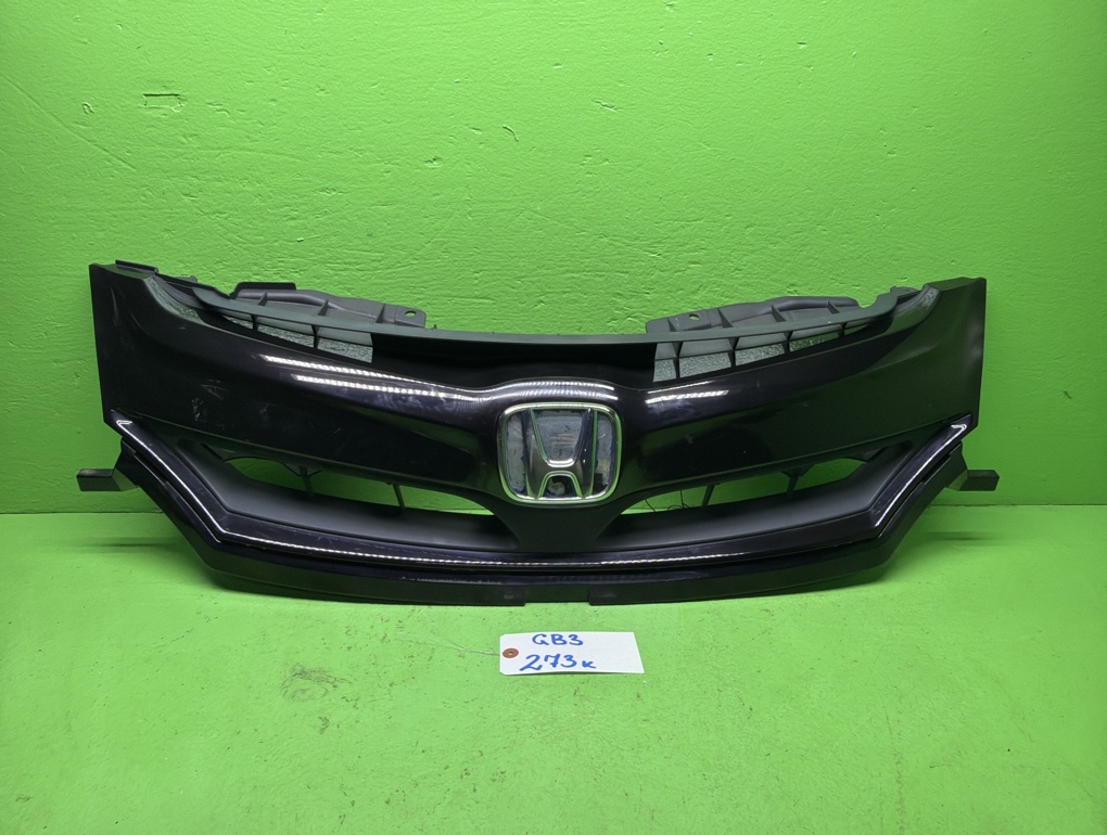 Решетка радиатора HONDA FREED GB3 (б/у)