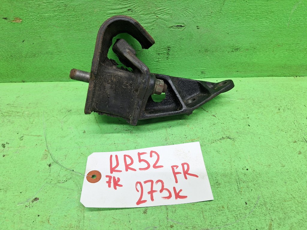 Подушка двигателя TOYOTA LITE ACE KR52 7K-E правая (б/у)