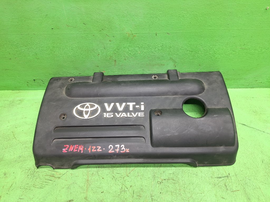 Пластиковая крышка на двс TOYOTA WISH ZNE14 1ZZ-FE (б/у)