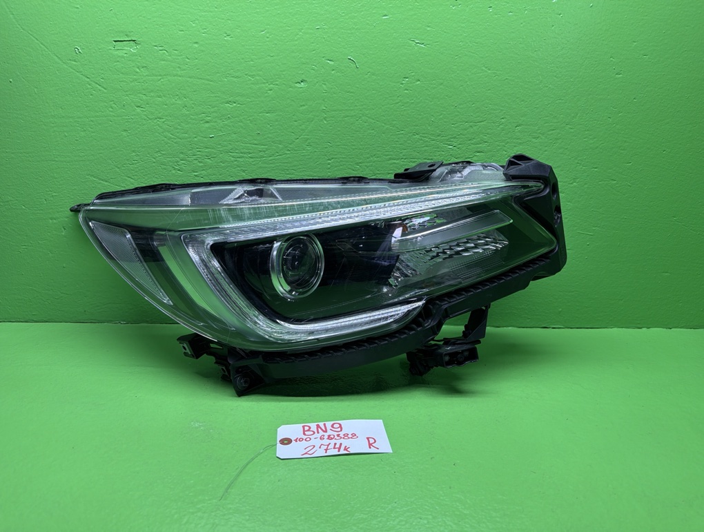 Фара SUBARU LEGACY BN9 передняя правая (б/у) LED