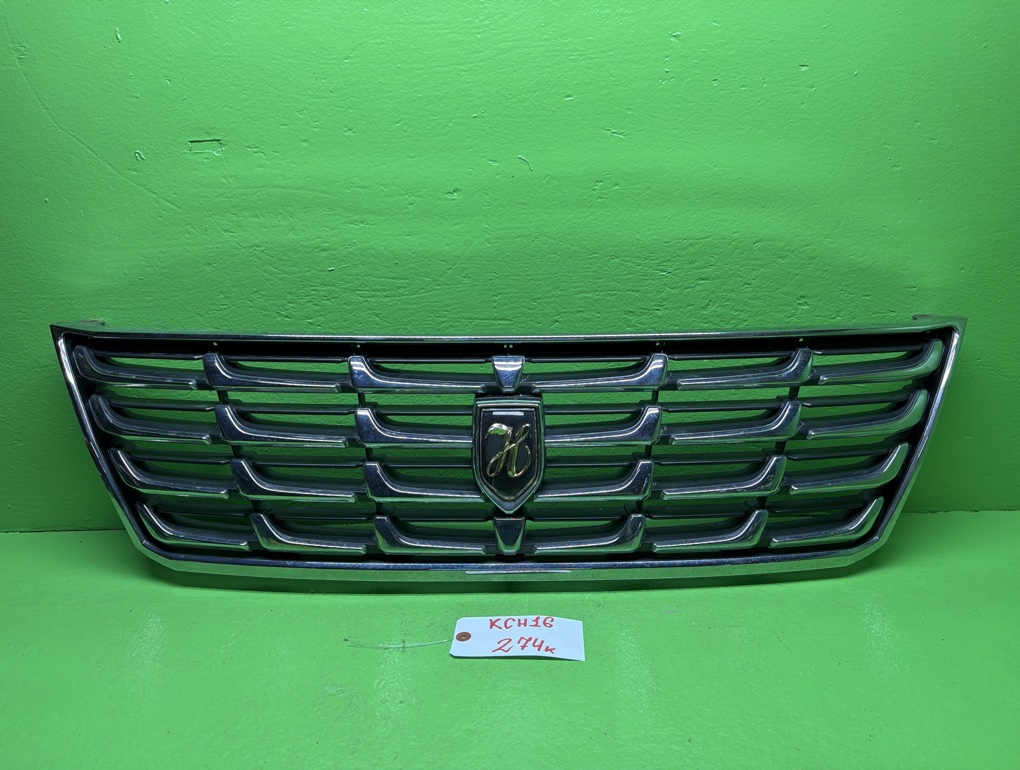 Решетка радиатора TOYOTA GRANVIA KCH16 (б/у)