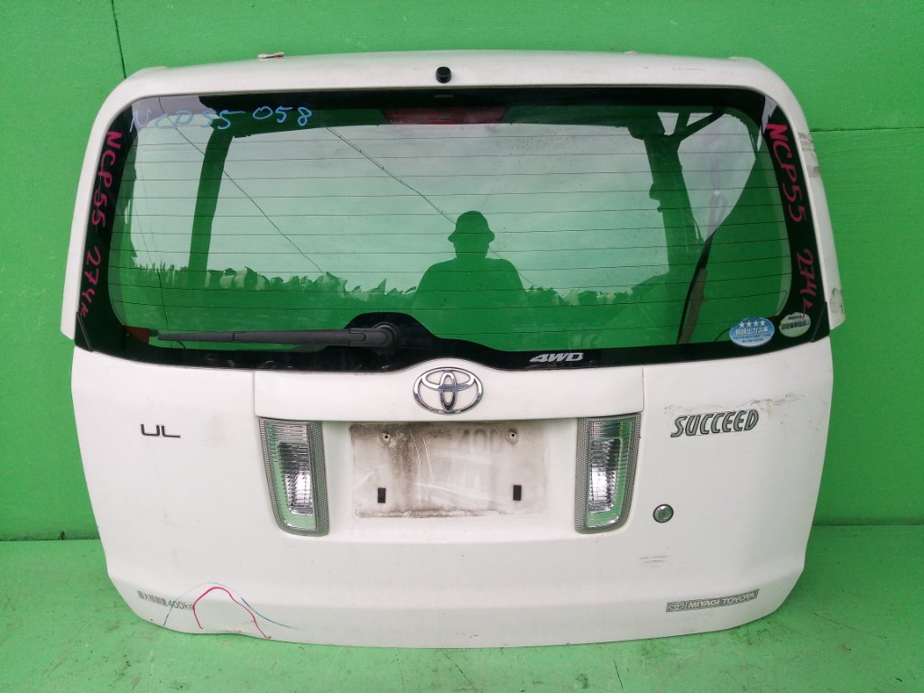 Дверь задняя TOYOTA SUCCEED NCP55 (б/у)