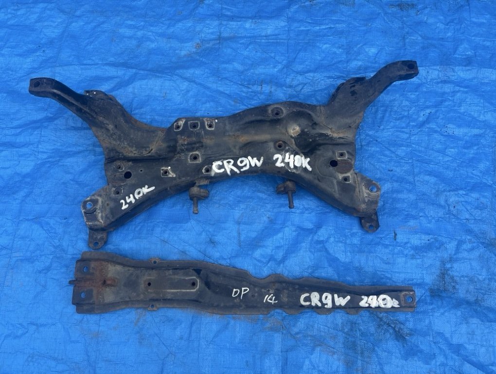 Балка под двс MITSUBISHI DION CR9W передняя (б/у)