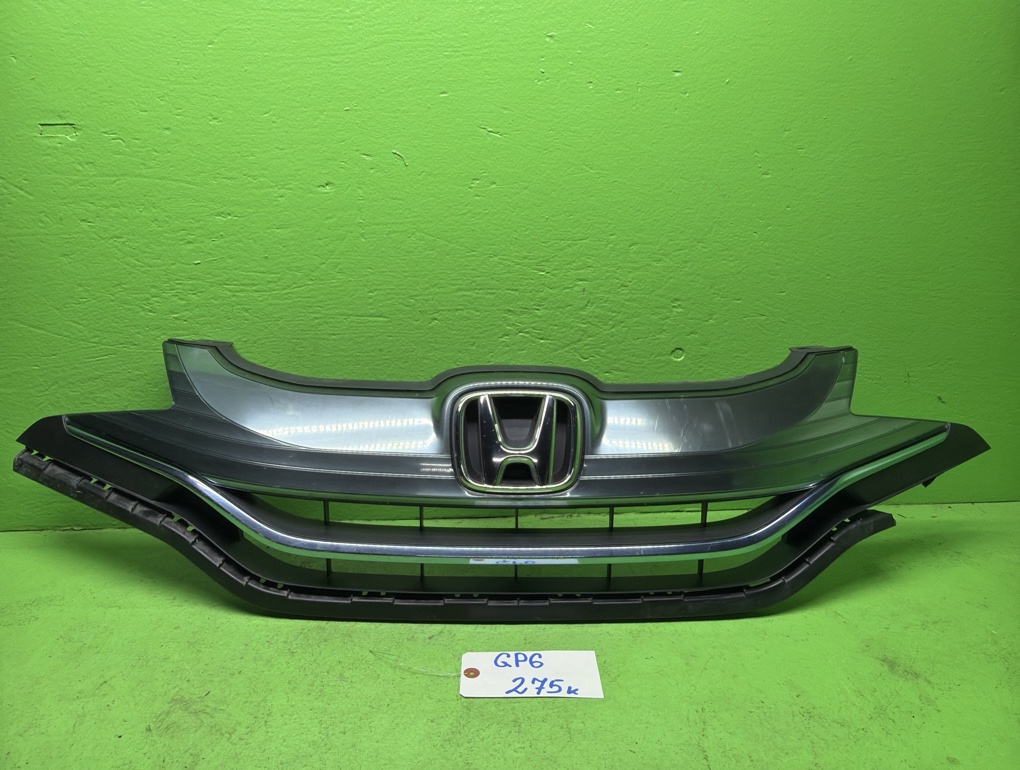 Решетка радиатора HONDA FIT GP6 (б/у)