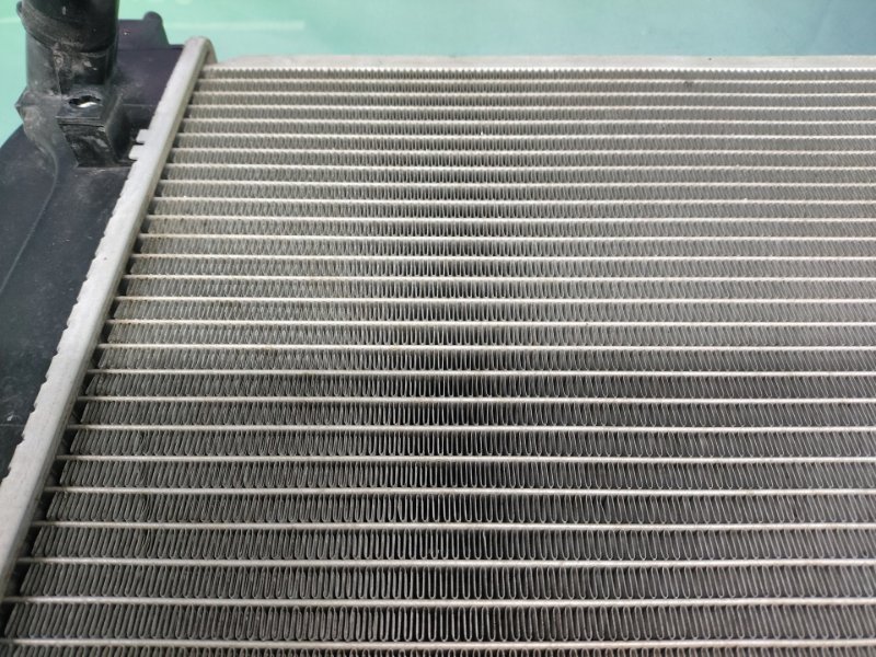 Радиатор охлаждения двигателя Corolla 2006 ZZE121 3ZZ-FE