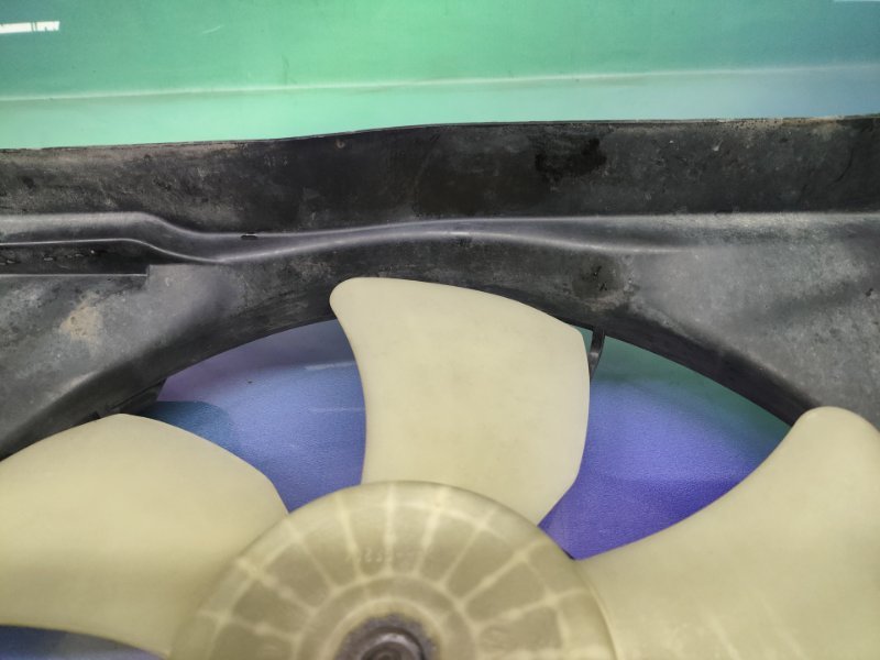 Диффузор радиатора Corolla 2006 ZZE121 3ZZ-FE Диффузор радиатора Corolla 2006 ZZE121 3ZZ-FE