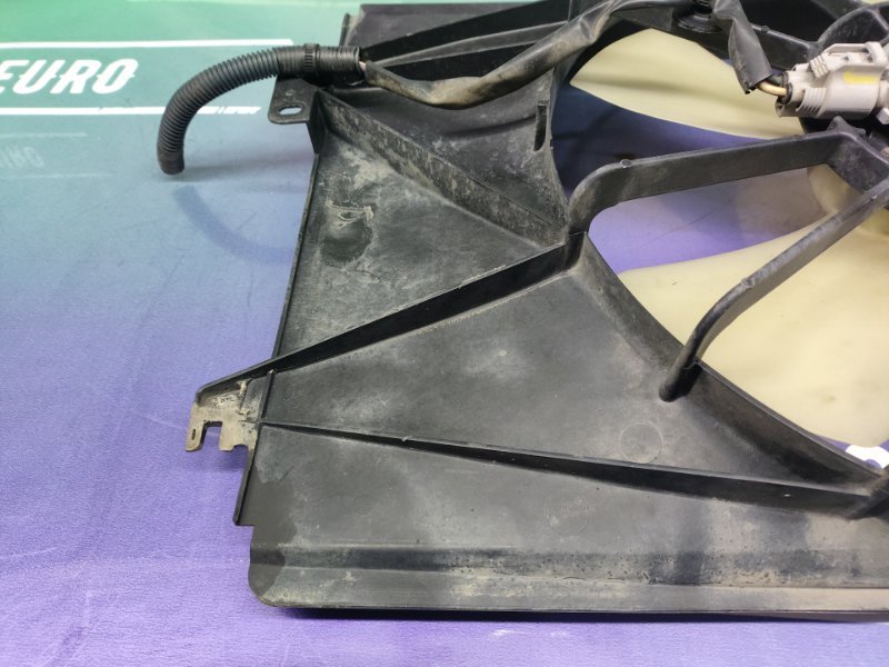 Диффузор радиатора Corolla 2006 ZZE121 3ZZ-FE Диффузор радиатора Corolla 2006 ZZE121 3ZZ-FE