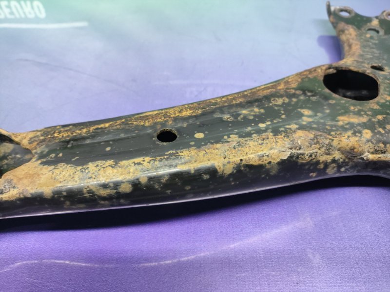 Рычаг передний правый Corolla 2006 ZZE121 3ZZ-FE