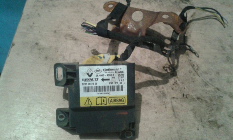 Блок управления AirBag Renault Logan 2005-2014 8201002828 Б/У