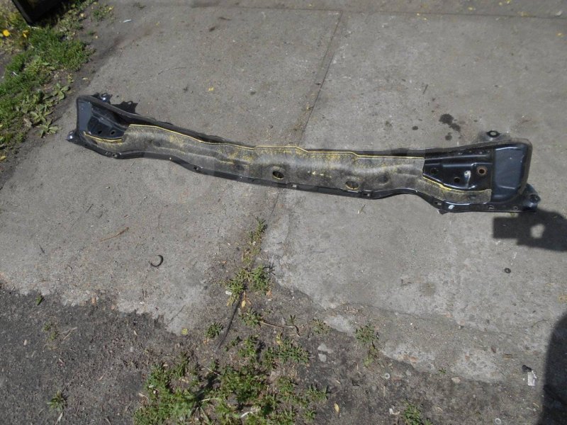 Запчасть панель под решетку дворников Toyota RAV4 5570042470 Б/У Панель под решетку дворников Toyota RAV4 5570042470 Б/У