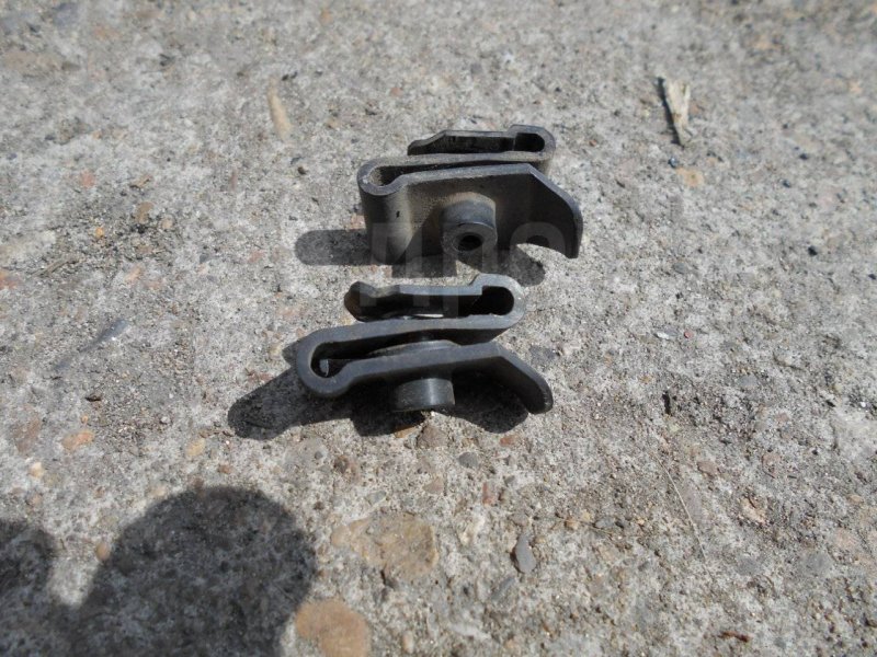 Клипса крепления подкрылка передняя Premio 2011 ZRT260 2ZRFAE