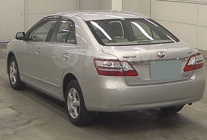 Направляющая стоп-сигнала Premio