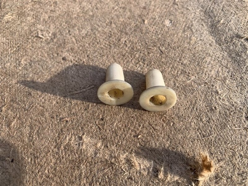 Направляющая стоп-сигнала Premio