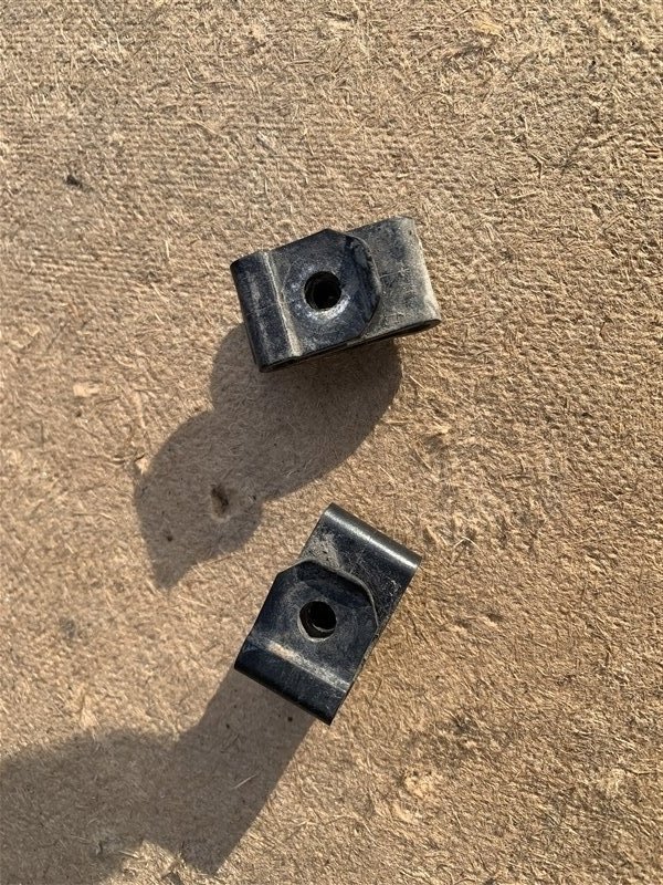 Клипса крепления подкрылка передняя Premio 2011 ZRT260 2ZRFAE