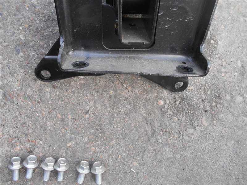 Болт крепления подушки акпп (комплект- 6 шт) Toyota Corolla Axio NZE164 1NZFE