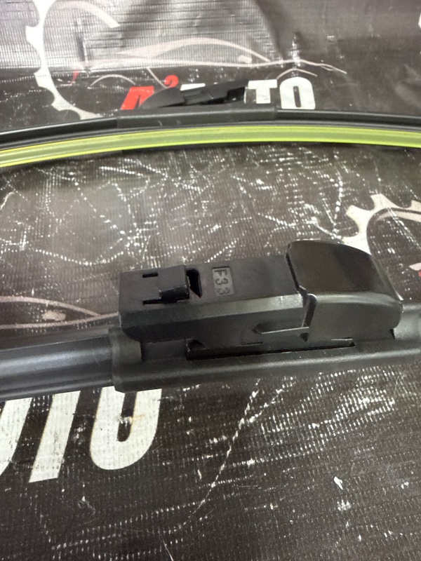 Щетка стеклоочистителя