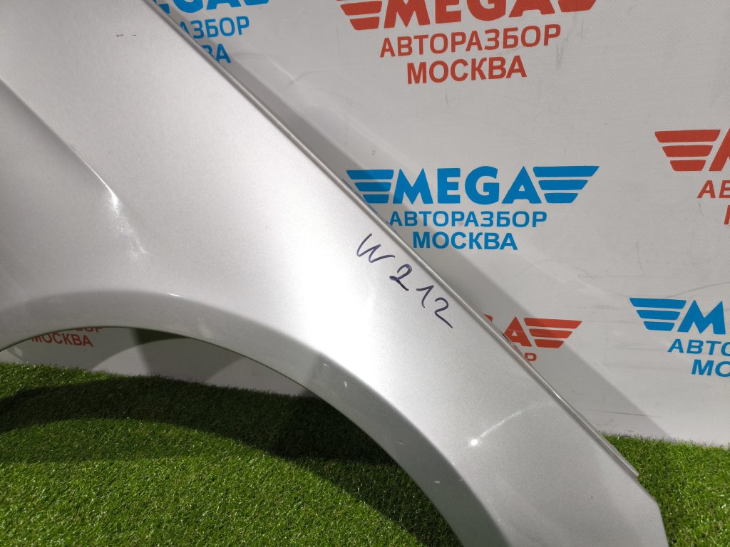 Крыло переднее правое Mercedes Benz E W212