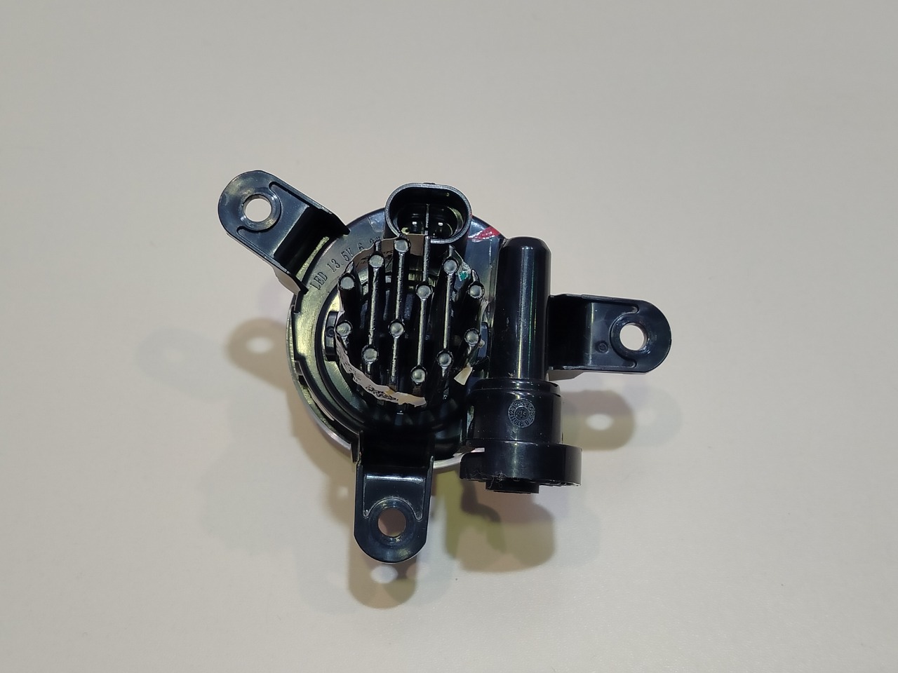 Фара противотуманная передняя левая Arrizo 8