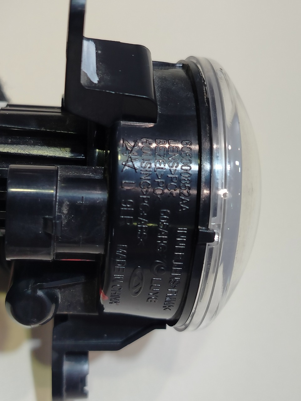 Фара противотуманная передняя левая Arrizo 8