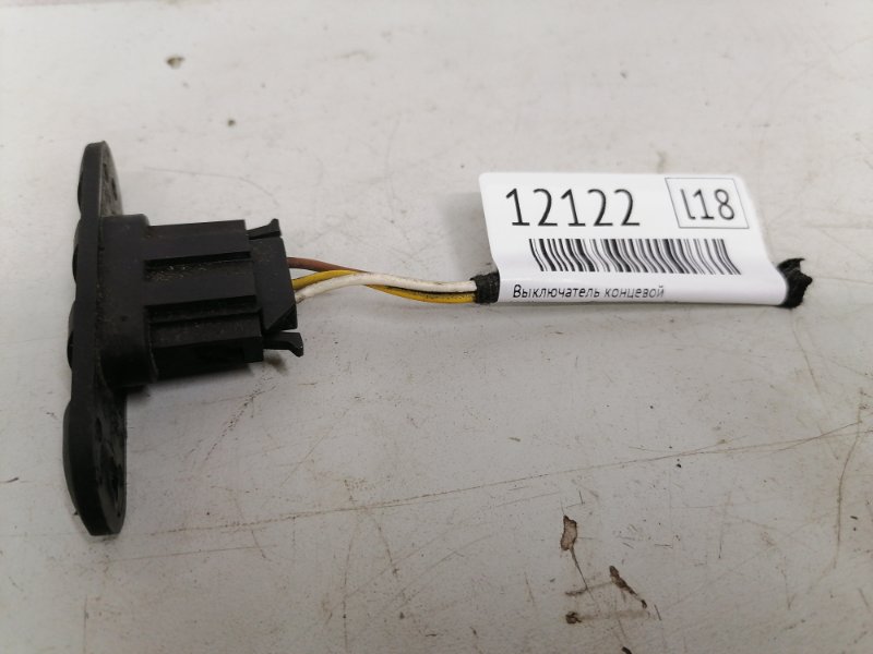 Запчасть выключатель концевой Volkswagen Transporter T4 701959377 контрактная Выключатель концевой Volkswagen Transporter T4 701959377 контрактная