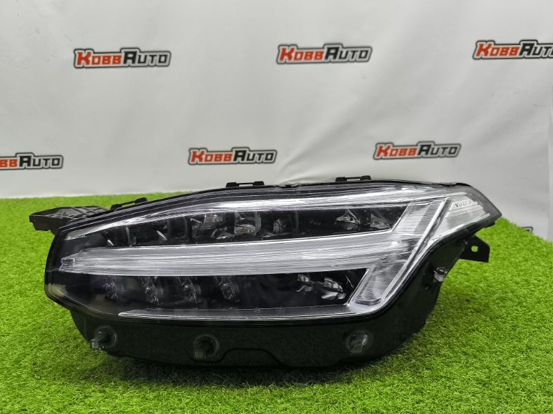 Фара LED левая Volvo ХС90 2014- 31655702 контрактная
