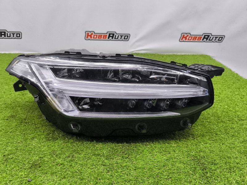 Фара LED правая Volvo ХС90 2014- 32338953 контрактная