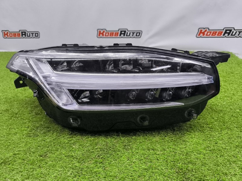 Фара LED правая ХС90 2014-