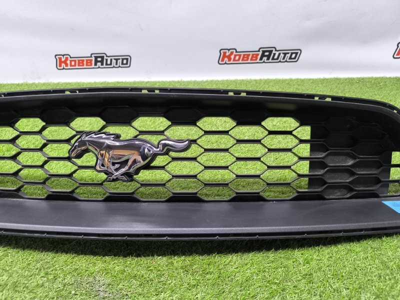 Решетка радиатора Mustang 2018- S550