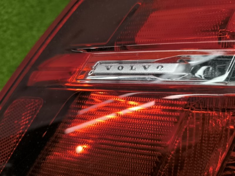 Фонарь внешний левый XC60 2017- 2