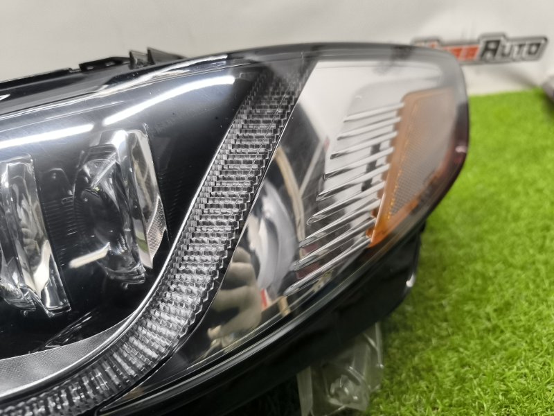 Фара LED левая Continental 2016-