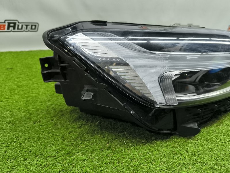 Фара LED правая XC60 2018-