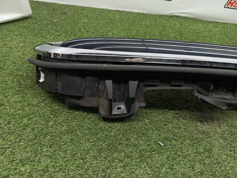 Решетка радиатора Hatch F56