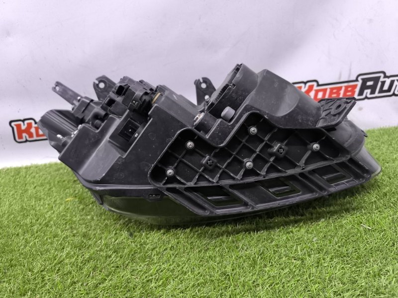 Фара галогеновая левая Actyon 2013- 2 Фара галогеновая левая Actyon 2013- 2