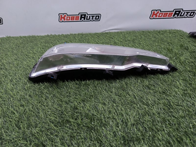 ПТФ передний правый Rexton