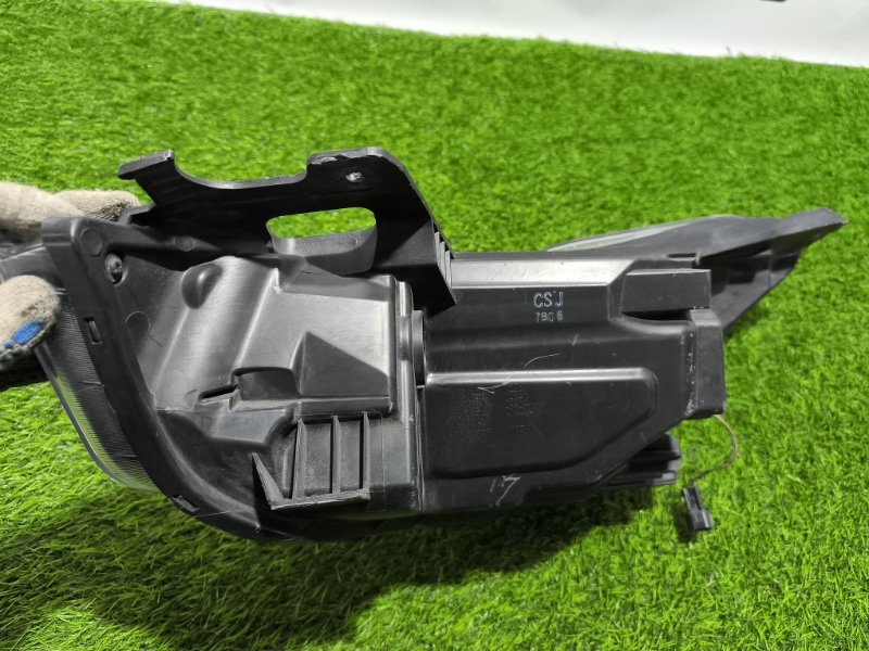 Фара галогеновая правая Spark M400
