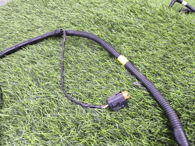 Проводка бампера передняя Duster HSM