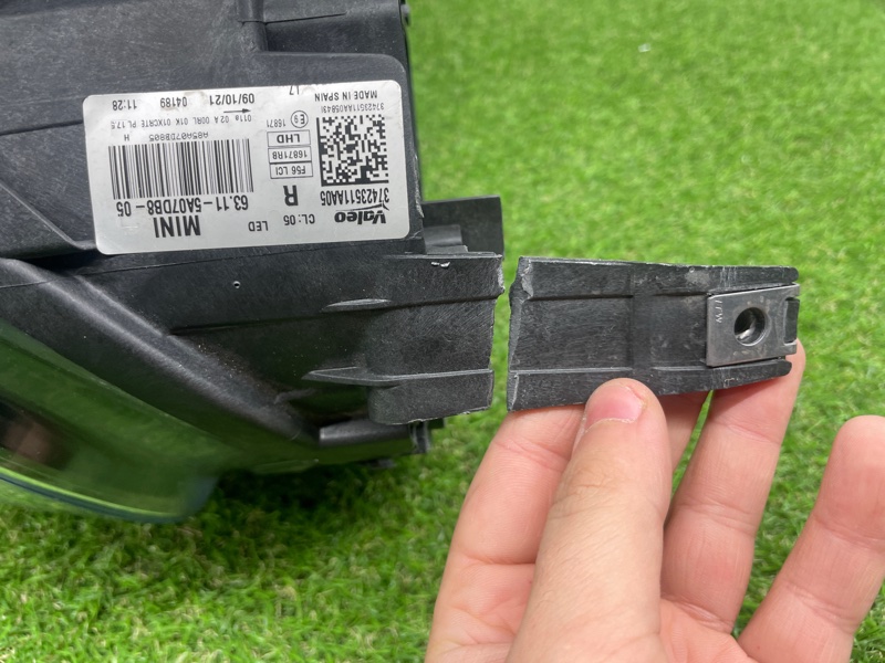 Фара LED правая Hatch F56 рест