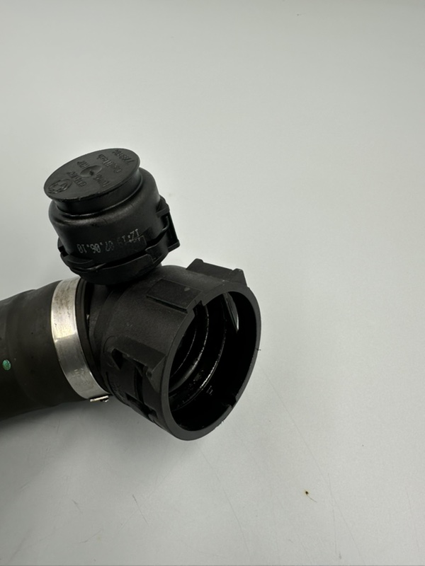 Патрубок системы охлаждения X5 2010 E70 N55