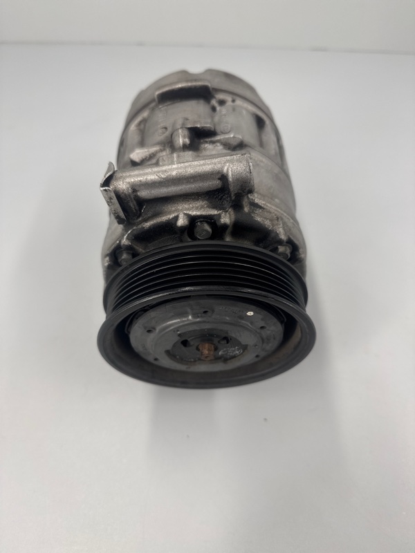 Компрессор кондиционера BMW 1 E87 N52